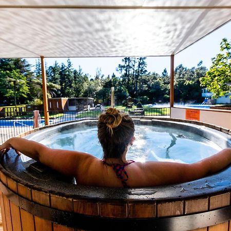 Sapphire Springs Holiday Park And Thermal Pools Katikati Kültér fotó